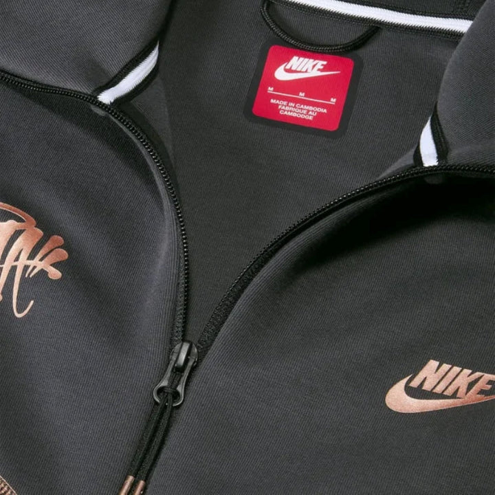Syna Nike
