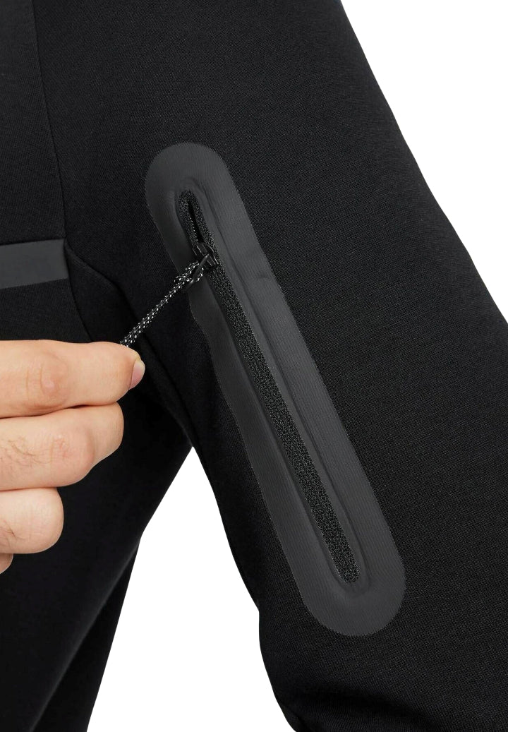 Nike Tech