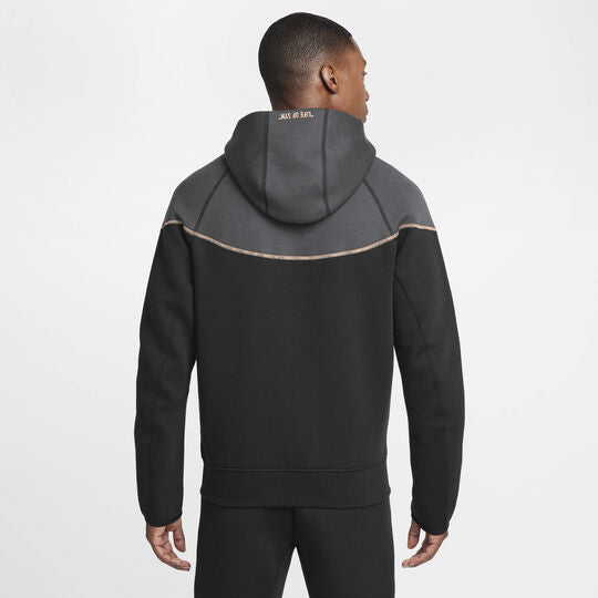 Syna-Nike tech - prvyit