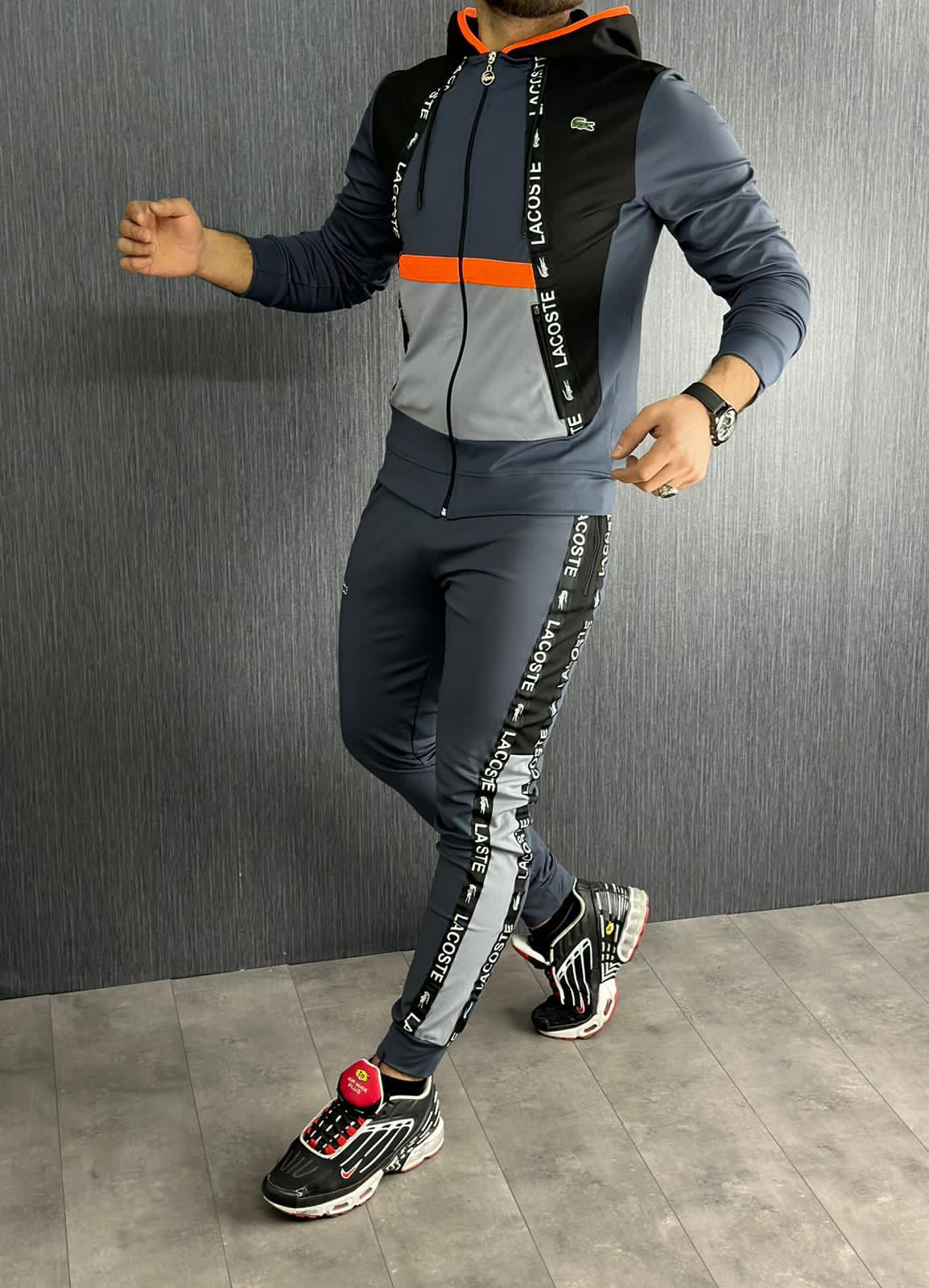 Lacoste Tracksuit-prvyit