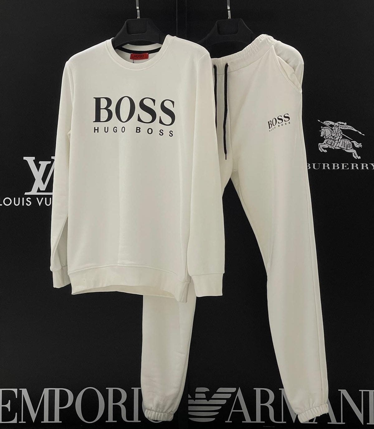 Size small Tracksuits - prvyit