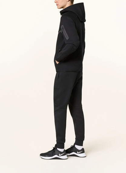 Nike Tech