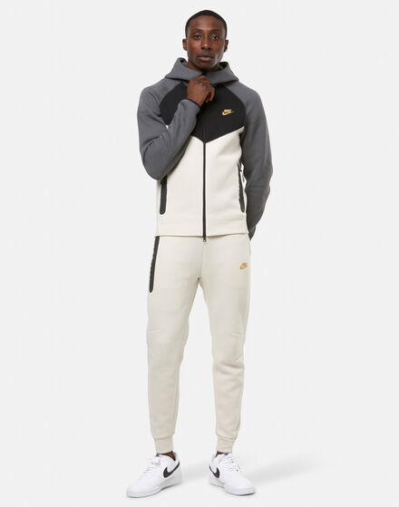 New Tech Fleece Nike-prvyit