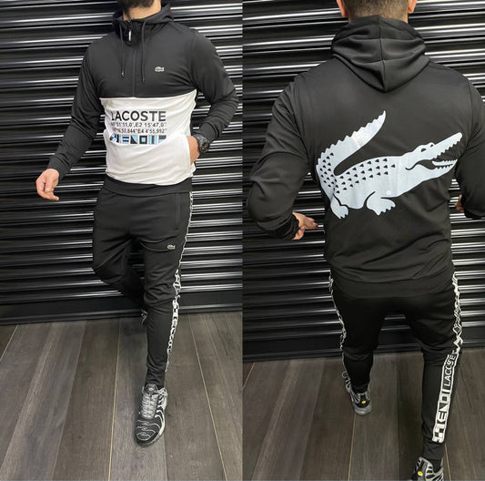 La costee Tracksuit-prvyit