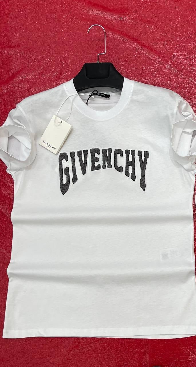 Givenchy Tshirt-prvyit