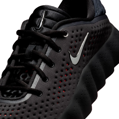 Nike Mind 002 shoes in black