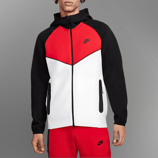 Nike Tech