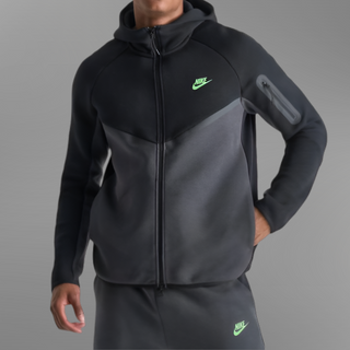 Nike Tech