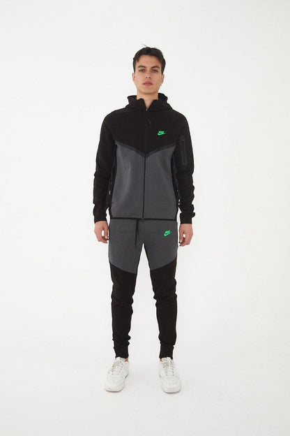 Nike Tech Fleece
