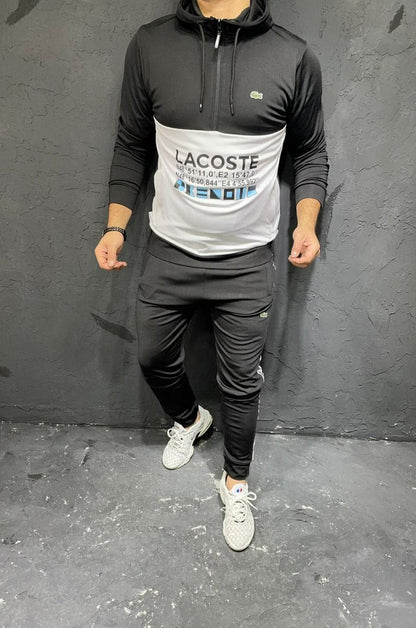 La costee Tracksuit-prvyit
